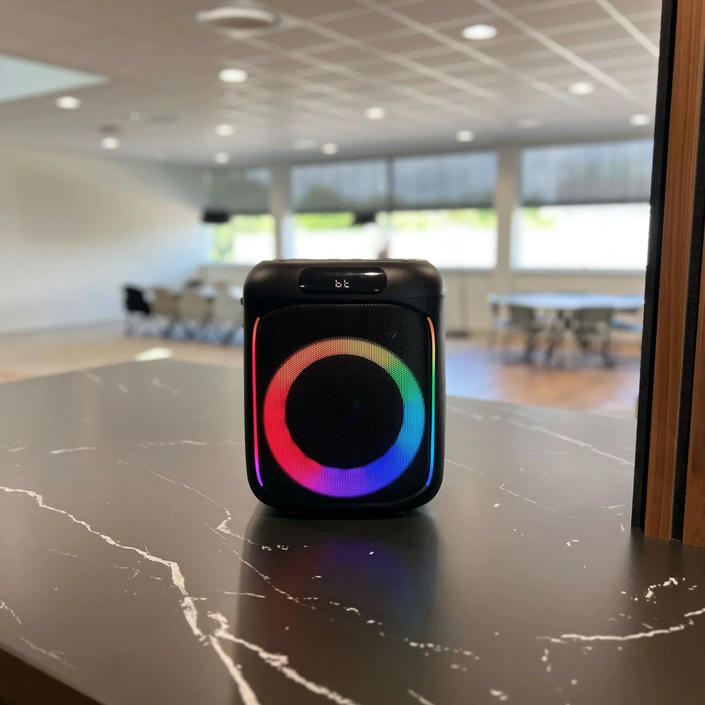 Lenco PA-100 - Party speaker with lights and wireless mic